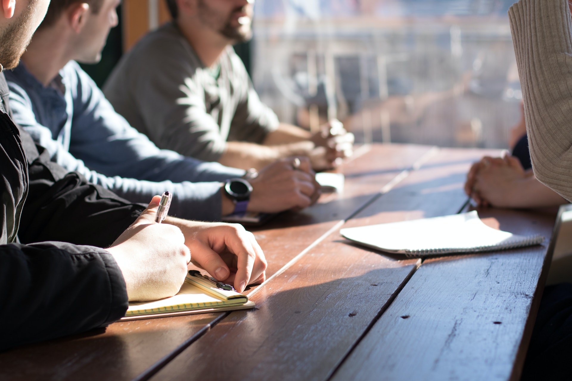 A business meeting on grassroots marketing in the era of integrated marketing
